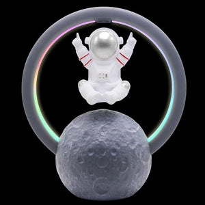 Astronaut speaker lamp